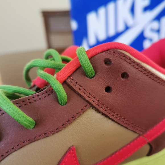 NIKE SB - TOXIC AVENGER (ULTRA RARE COLLECTOR'S PIECE) - Picture 5 of 15